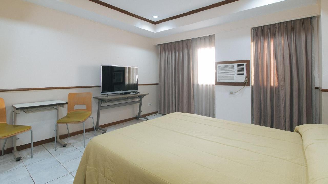 Garden Plaza Hotel Manila Kültér fotó